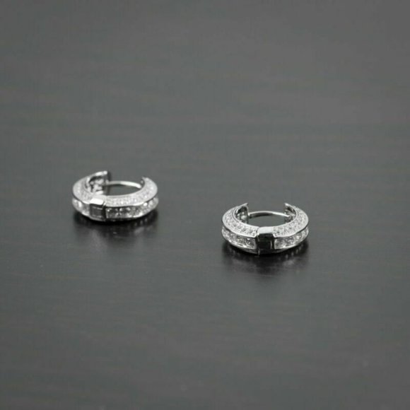 New Men’s 14k Gold Plated Silver Sim. Diamond Hoop Studs - Picture 3 of 4